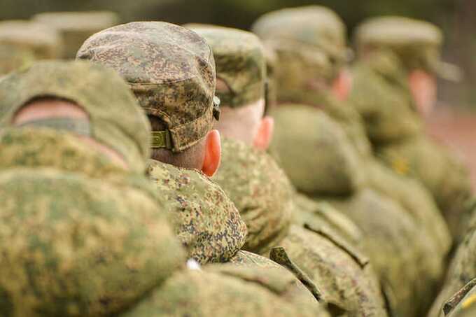 Минобороны распорядилось опросить военных о продолжении службы