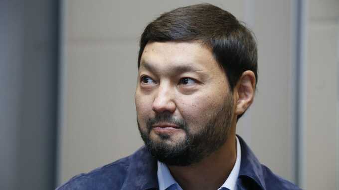 Кенес Ракишев задействует связи Кадырова для покупки нефтяных активов в Казахстане