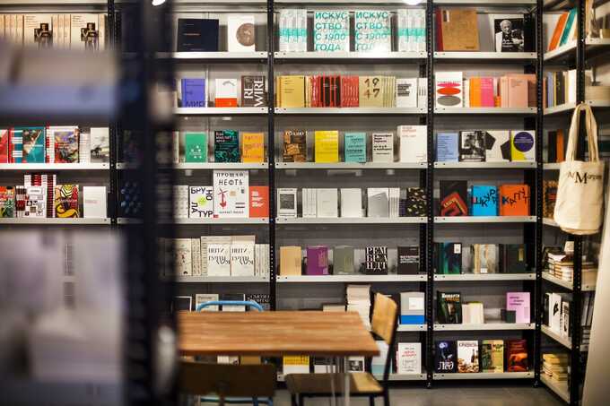 Маркетплейсы приостановили продажу книг издательства Ad Marginem