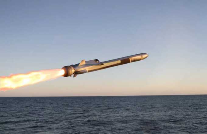 Японские военные запустили ракету Type 88 по морской мишени
