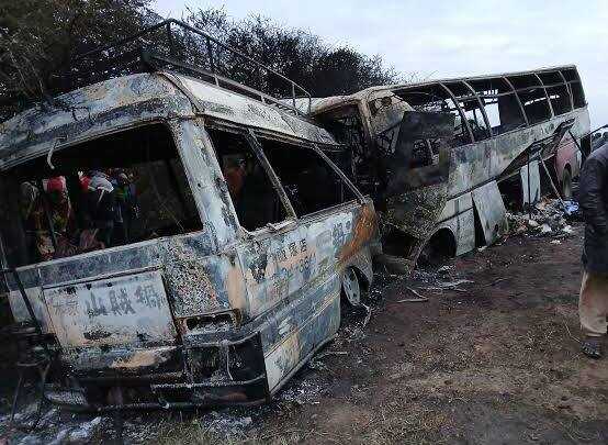 В Танзании сгорели два автобуса: есть погибшие