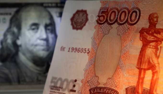 Олигархи вывели из российской экономики почти 2 триллиона рублей за год