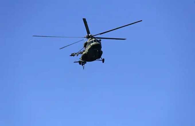 Спасатели приостановили поиски Ми-8 из-за непогоды
