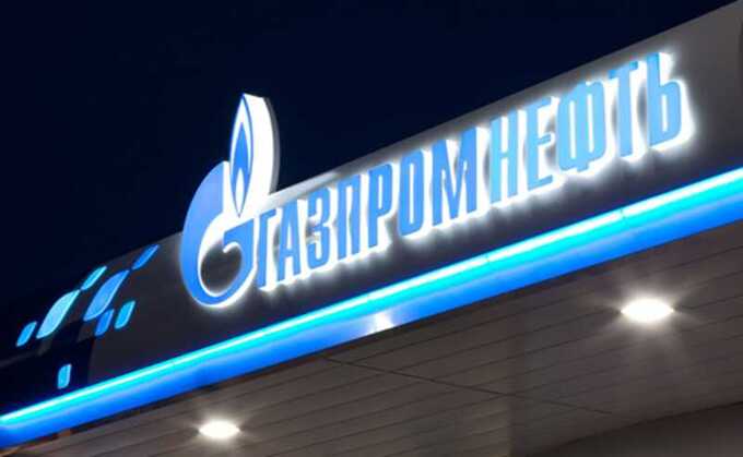 «Газпромнефть» запретила телефоны с GPS на НПЗ и ввела штрафы до 100 тысяч рублей