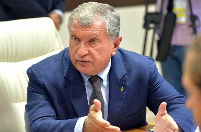 «Роснефть» переложила вину за разлив в Черном море на подрядчиков с неисправными танкерами