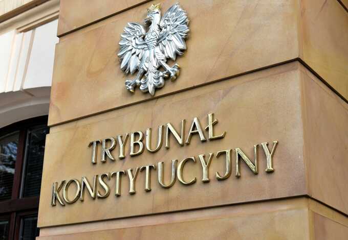 Польские суды отправляют беларусов в закрытые лагеря после задержаний в аэропорту