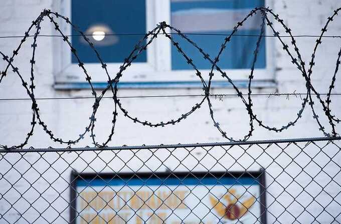 В учреждениях Омска снова изолируют заключённых от адвокатов