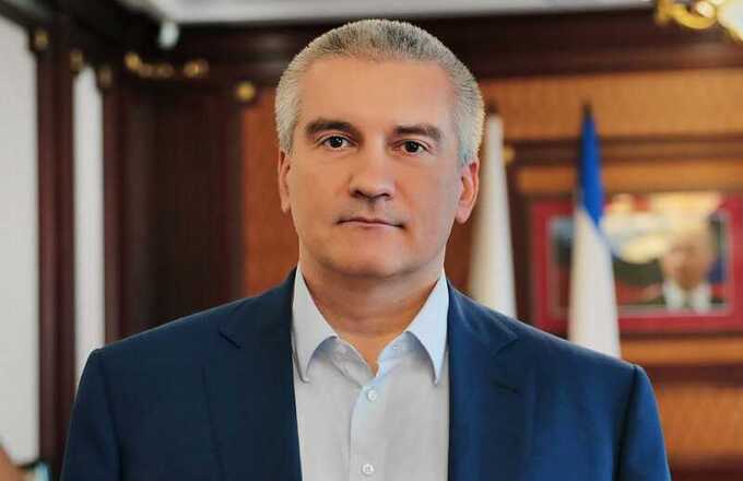 ФСБ проверяет Совет министров Крыма по делу о коррупционных схемах Сергея Аксенова