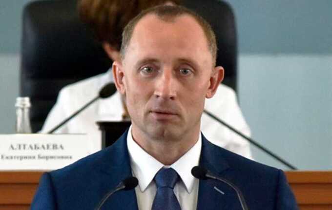 Экс-заместителя Гладкова задержали по делу о хищении миллиарда при строительстве оборонительных объектов