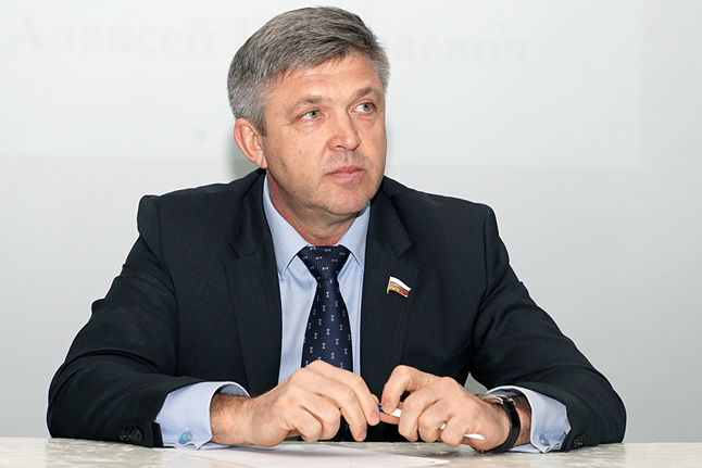Тулуну сносят крышу: скандал с Карих приведет к Красноштановым? Тулуну сносят крышу: скандал с Карих приведет к Красноштановым?